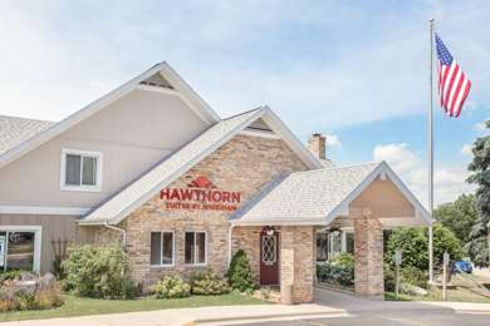 Hawthorn Suites By Wyndham Green Ba
