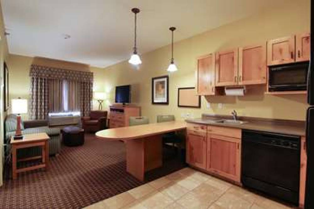 HAWTHORN SUITES BY WYNDHAM MINOT 1