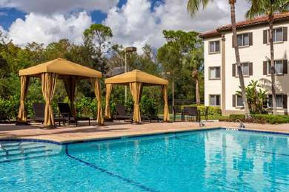 Hawthorn Suites By Wyndham Naples 5