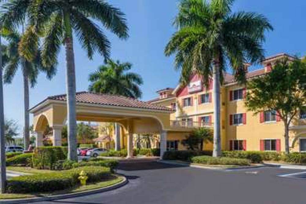 Hawthorn Suites By Wyndham Naples 1