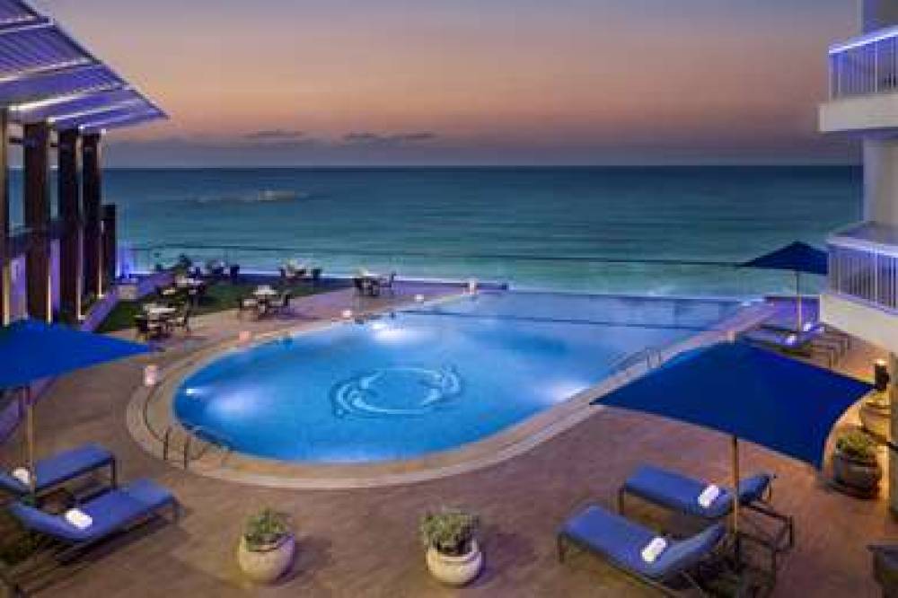 Hilton Alexandria Corniche 1