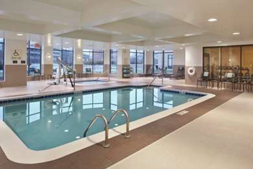 HILTON GARDEN INN AKRON 8