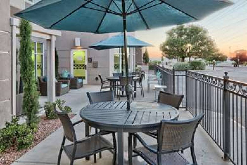 Hilton Garden Inn Albuquerque/Journal Center 5