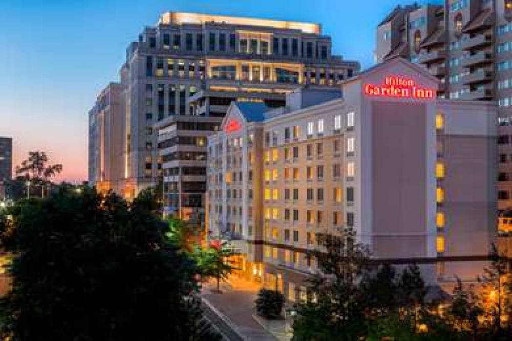 Hilton Garden Inn Arlington/Courthouse Plaza, VA 2