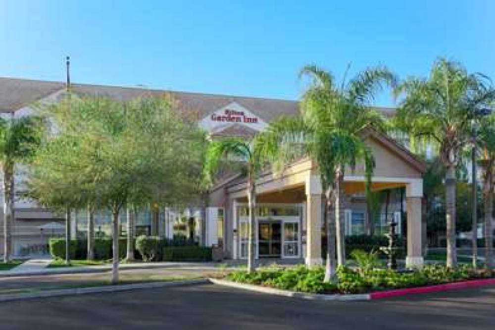 Hilton Garden Inn Bakersfield 2