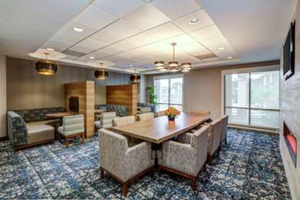 Hilton Garden Inn Boston/Waltham 6