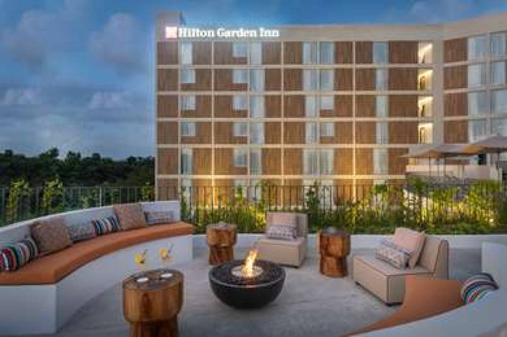 Hilton Garden Inn Cancun Airport 2