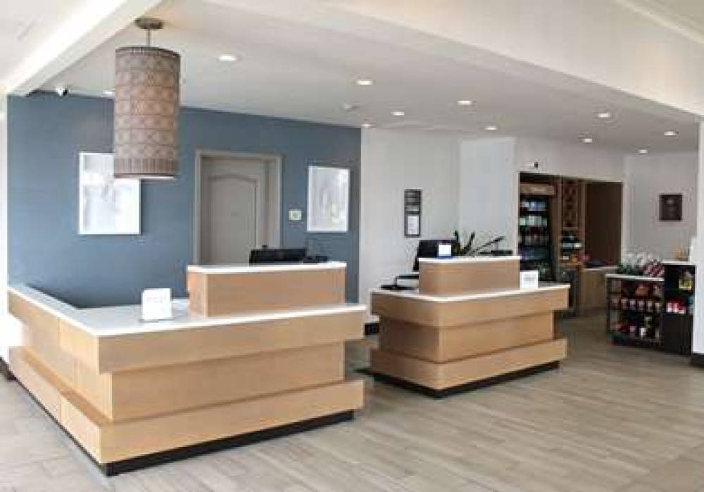 Hilton Garden Inn Colorado Springs Airport, CO 6