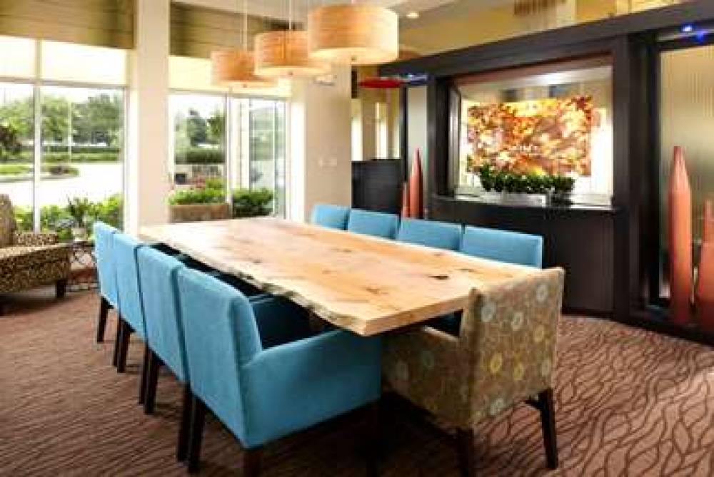 Hilton Garden Inn Dallas-Arlington 8