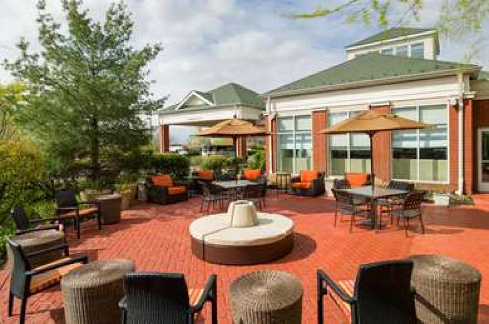 Hilton Garden Inn Edison/Raritan Center 2