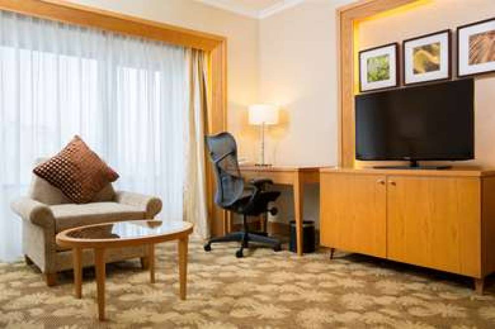 Hilton Garden Inn Hanoi 10