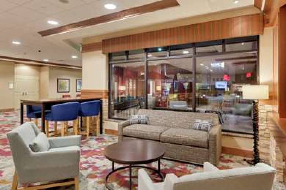 Hilton Garden Inn Milwaukee Airport, WI 10