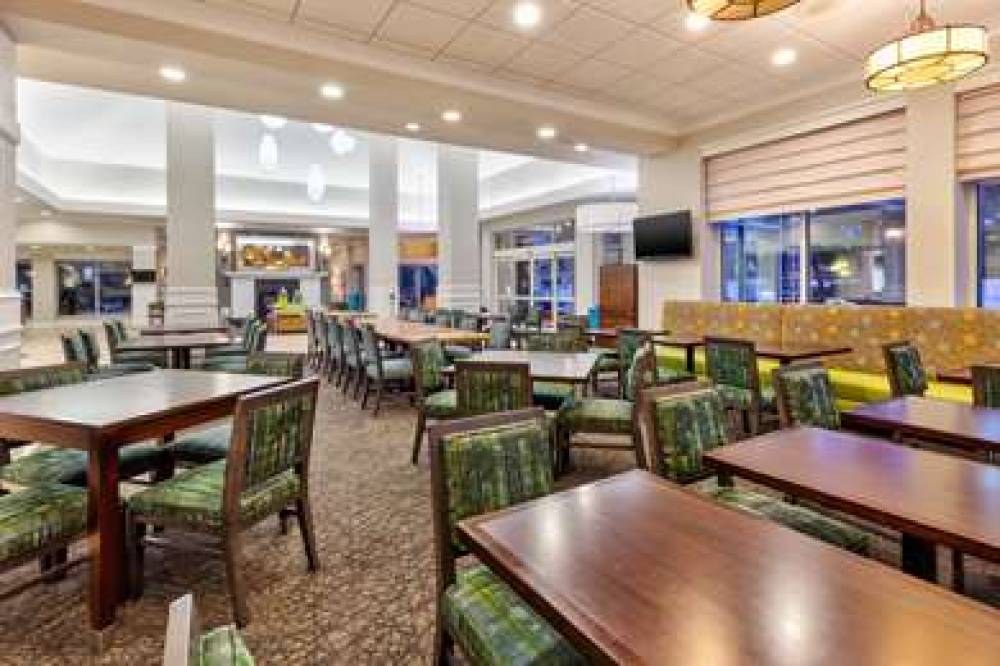 Hilton Garden Inn Minneapolis/Maple Grove 10