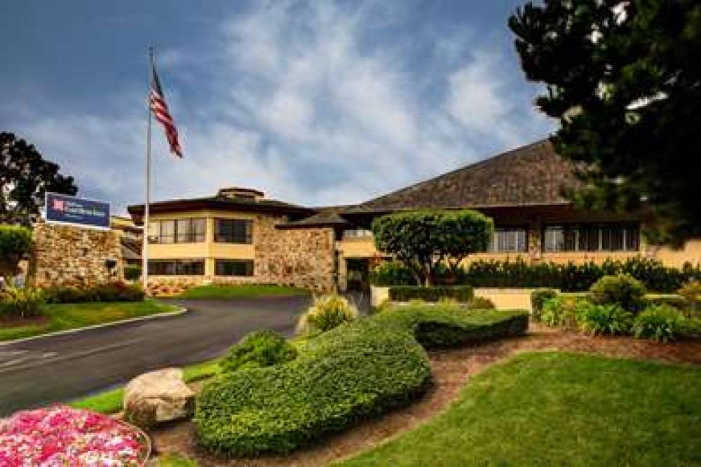 Hilton Garden Inn Monterey 3