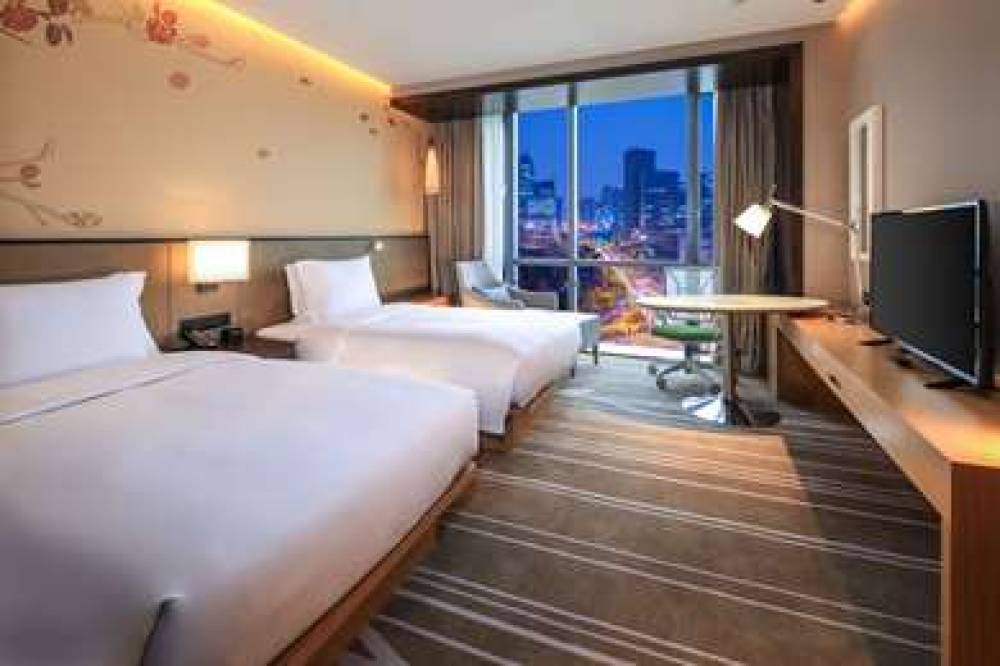 HILTON GARDEN INN NINGBO 2