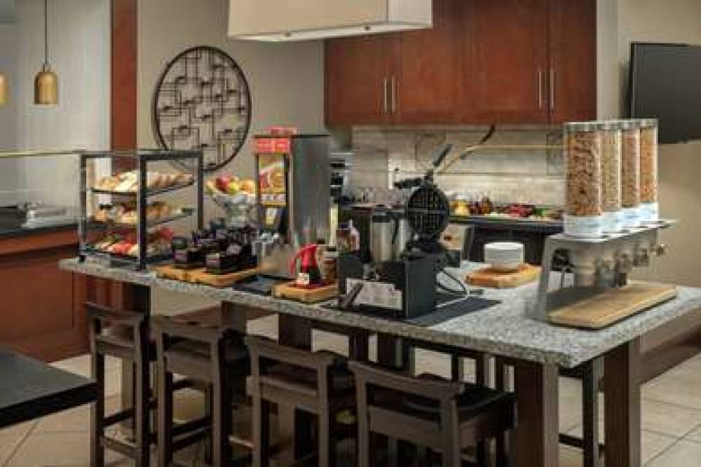 Hilton Garden Inn Odessa, TX 6