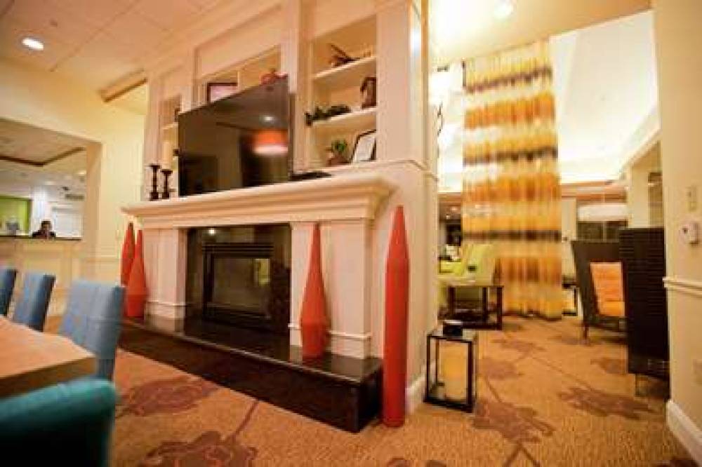 Hilton Garden Inn Oxnard/Camarillo 8