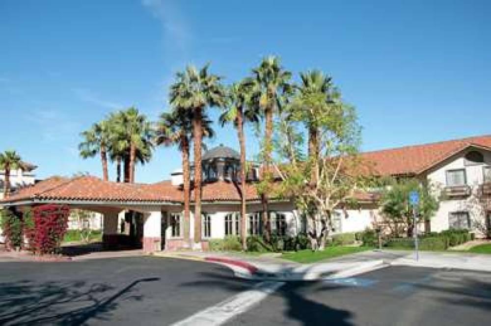 Hilton Garden Inn Palm Springs/Rancho Mirage 1