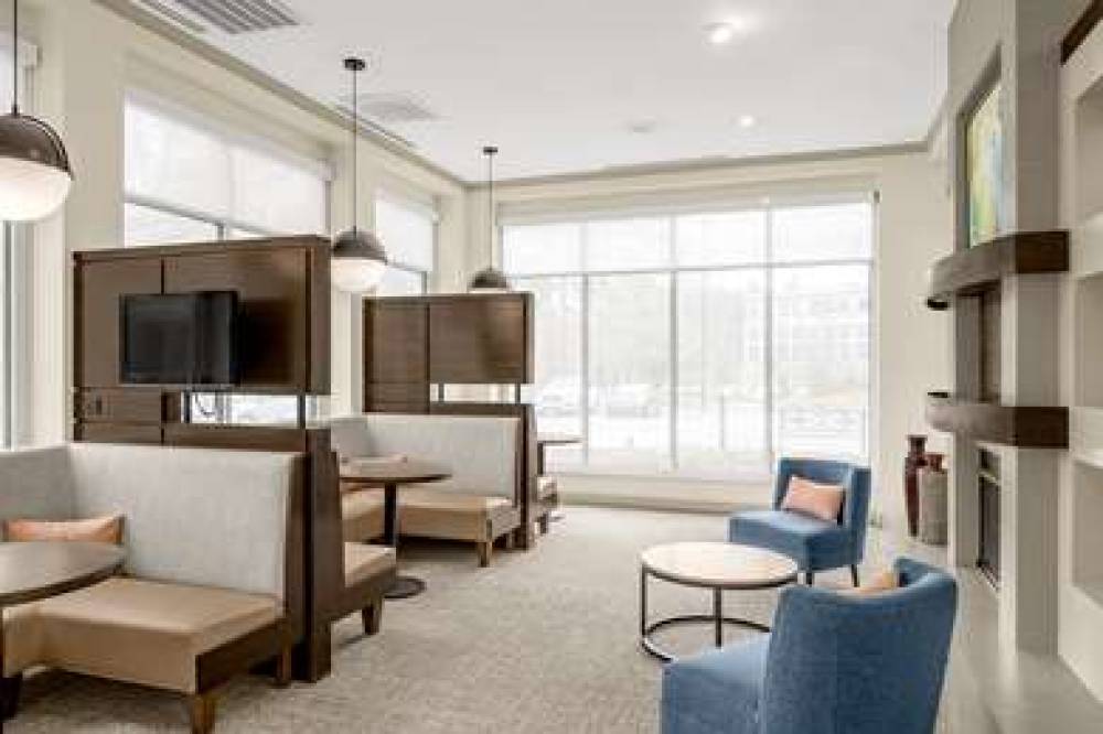 Hilton Garden Inn Raleigh -Durham Airport 2