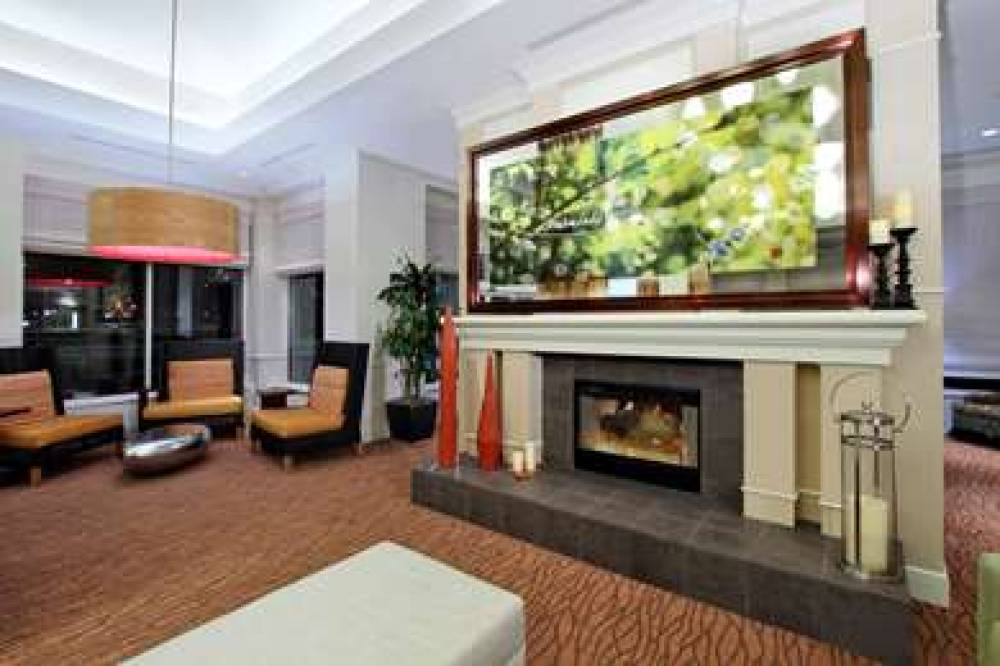 Hilton Garden Inn St. Charles 3