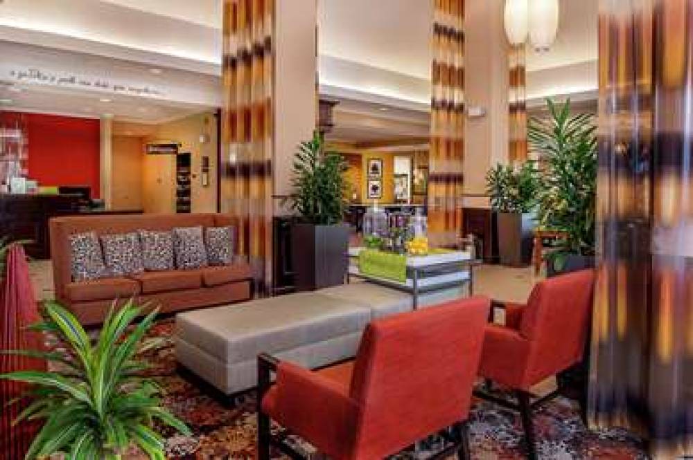 HILTON GARDEN INN ST. LOUIS AIRPORT 4