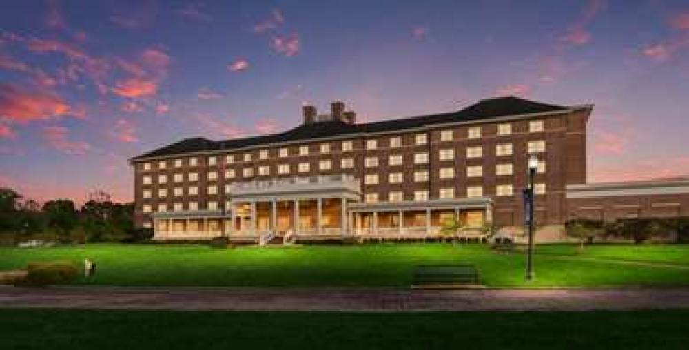 Hilton Garden Inn Suffolk Riverfront 6