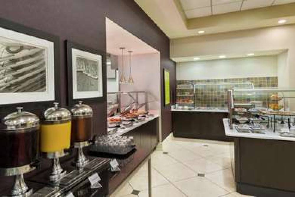 Hilton Garden Inn Tampa Airport/Westshore, FL 10