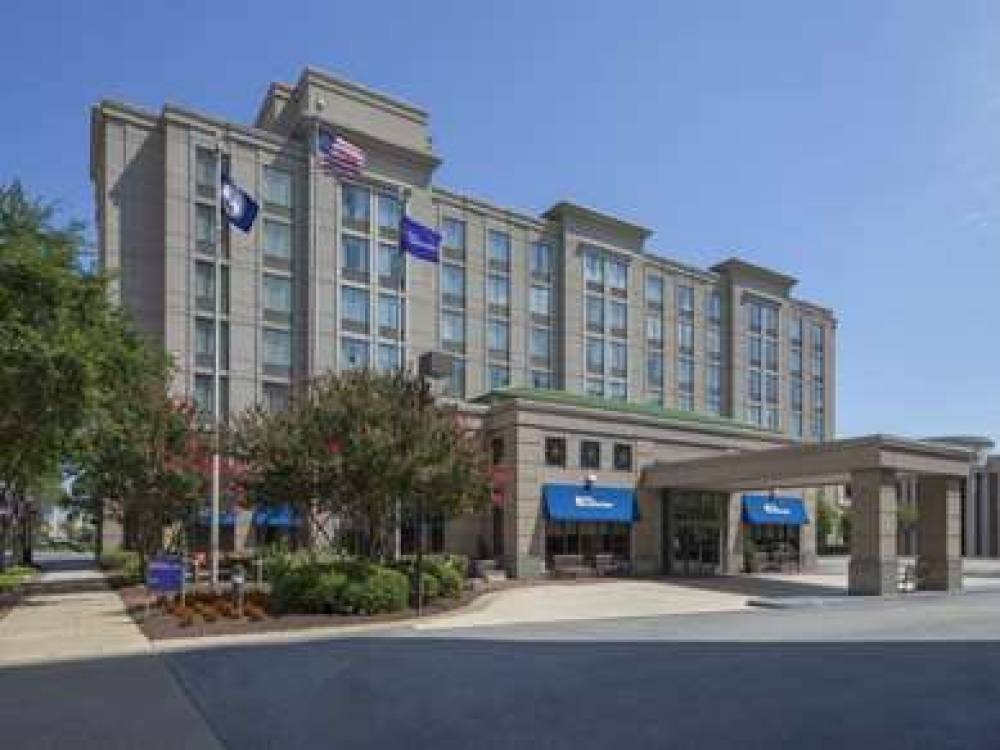 Hilton Garden Inn Virginia Beach-Town Center 2