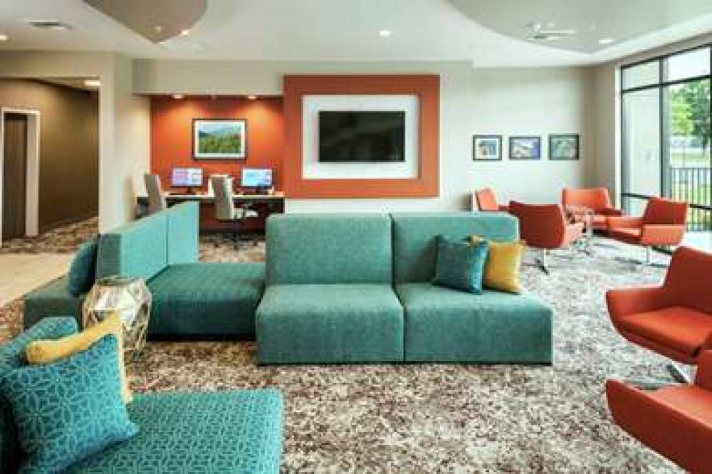 HILTON GARDEN INN WENATCHEE 8