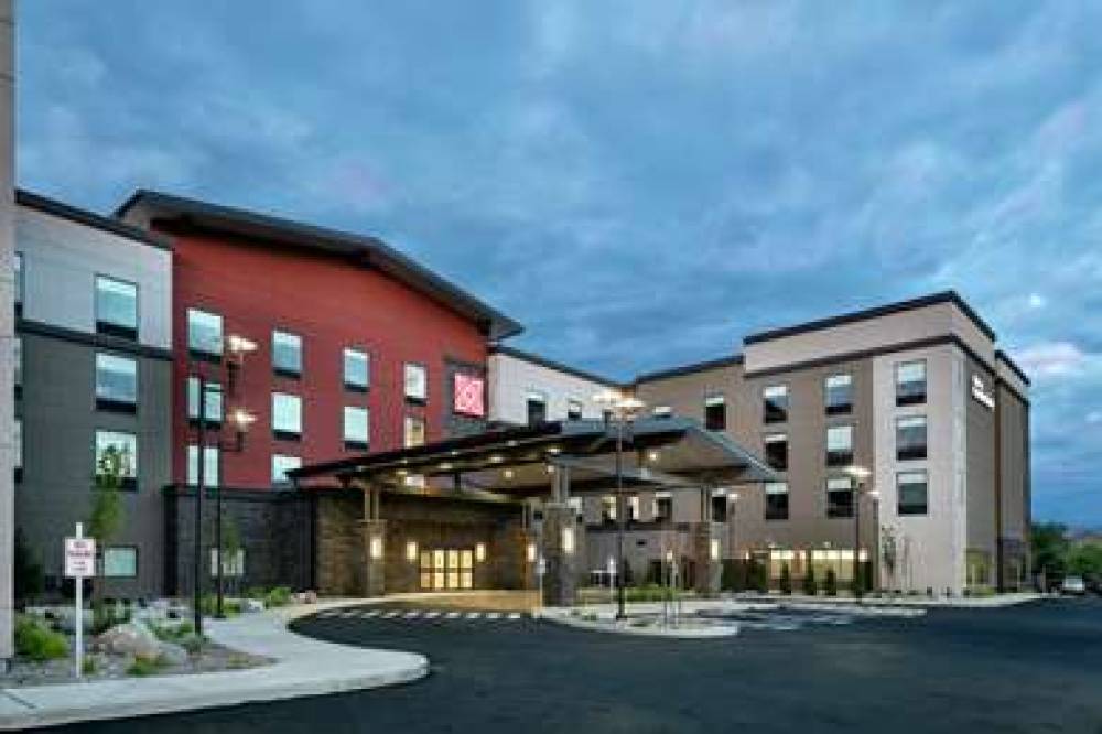 HILTON GARDEN INN WENATCHEE 3