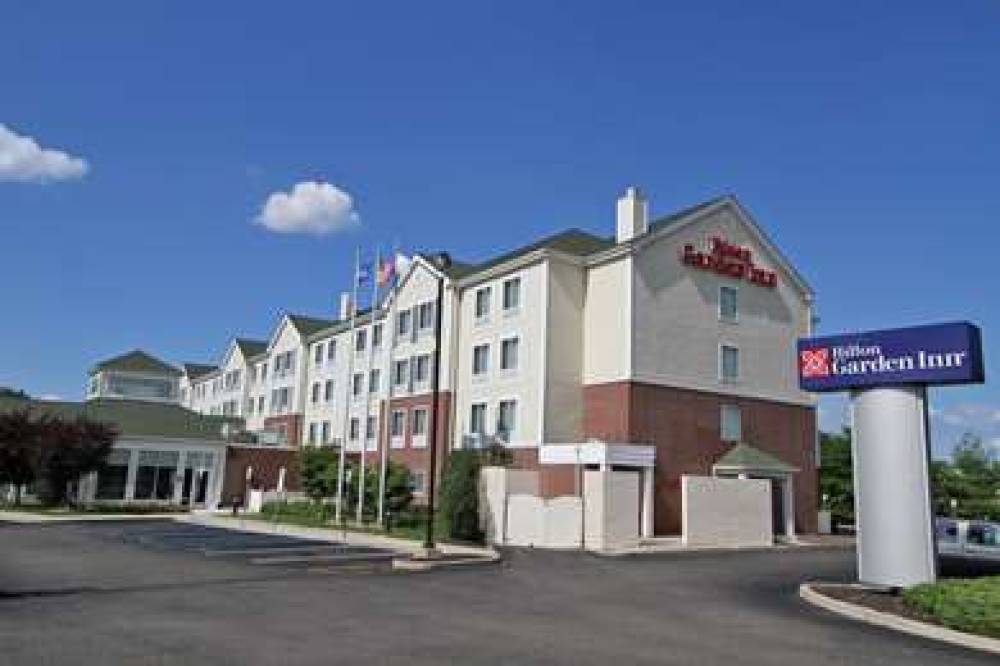 Hilton Garden Inn Westbury 1