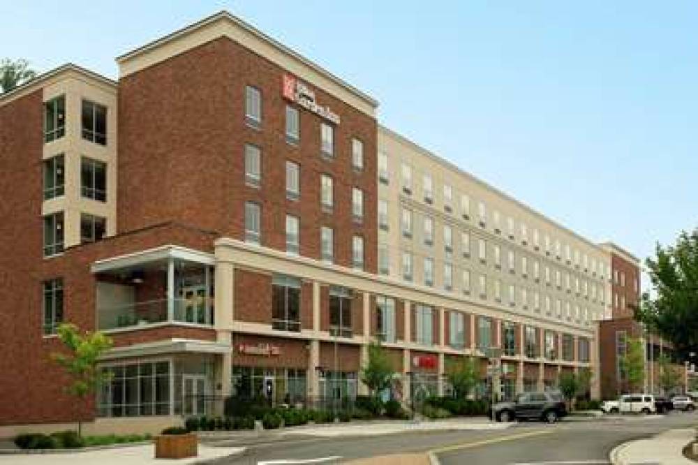 Hilton Garden Inn Westchester/Dobbs Ferry, NY 1