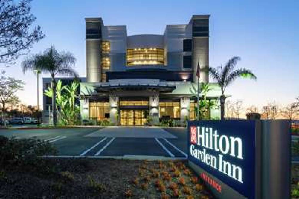 HILTON GI IRVINE SPECTRUM LAKE FORE 2