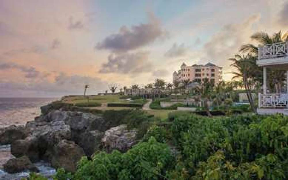 HILTON GRAN VAC CLB CRANE BARBADOS 1