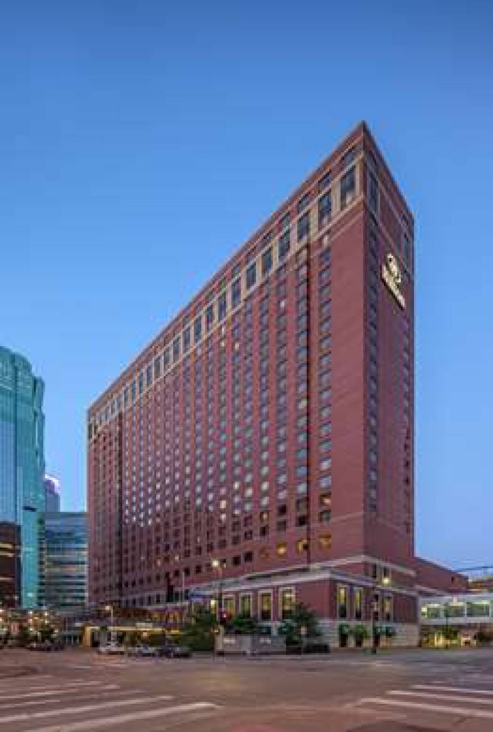 Hilton Minneapolis 4