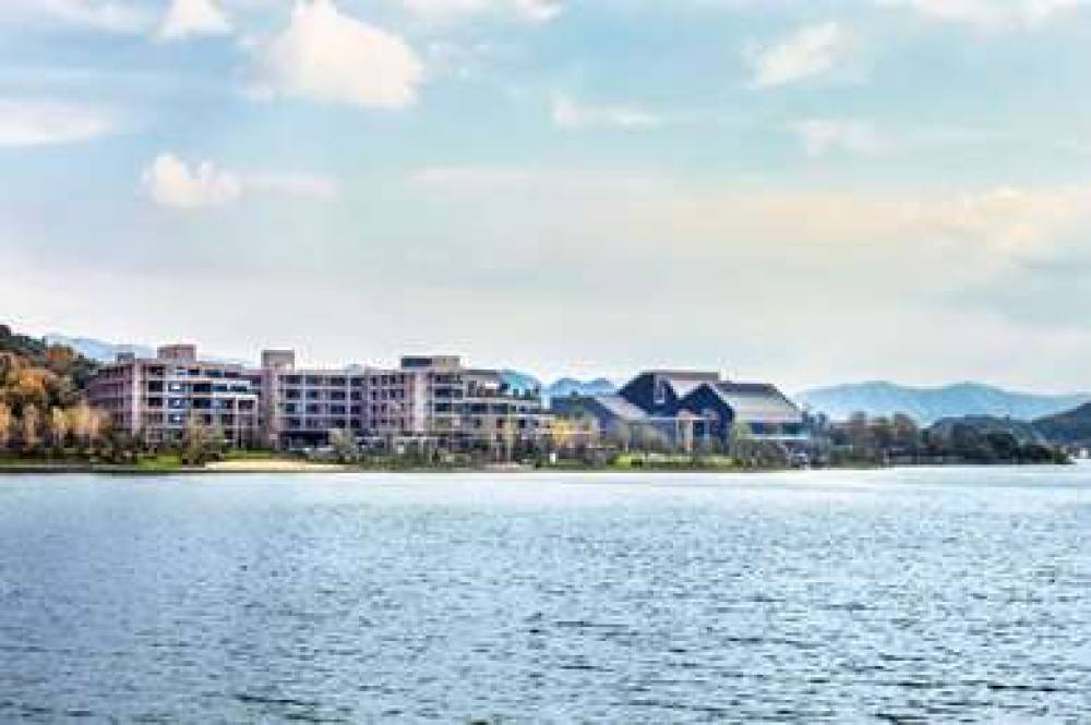 Hilton Ningbo Dongqian Lake 4