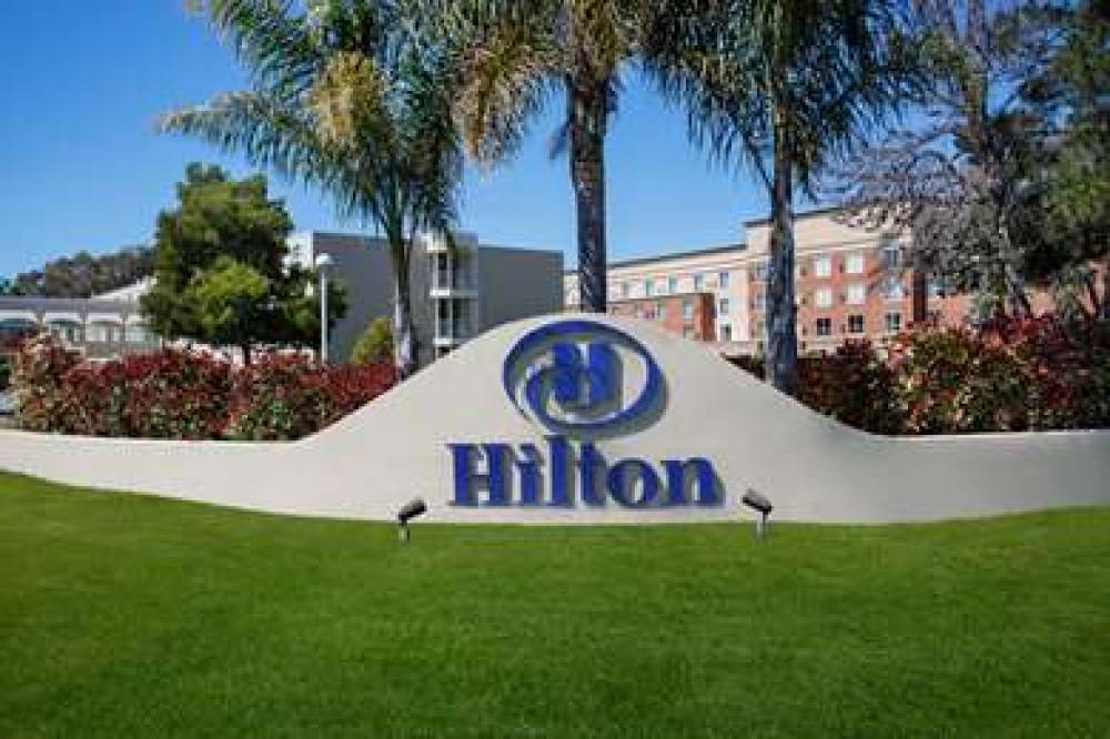 Hilton Oakland Airport 3