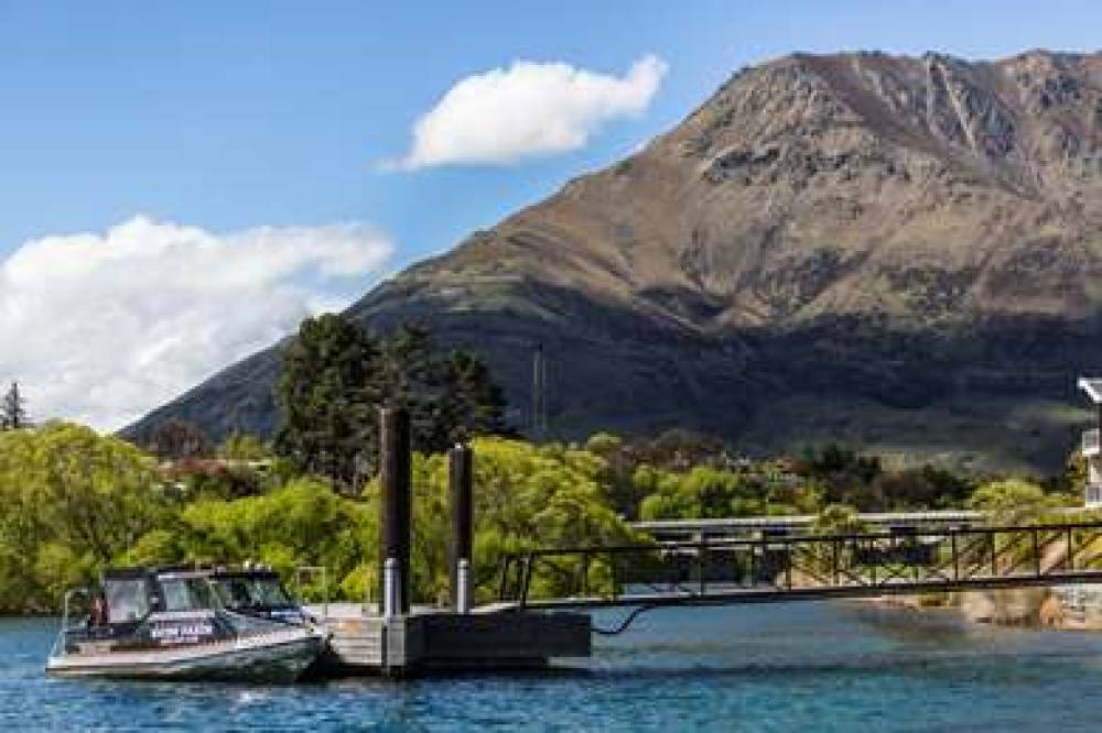 Hilton Queenstown Resort Andamp; Sp