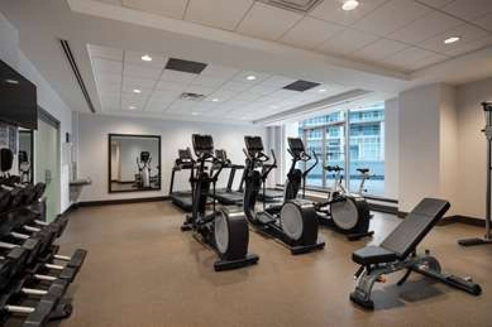 Hilton Vancouver Metrotown 10