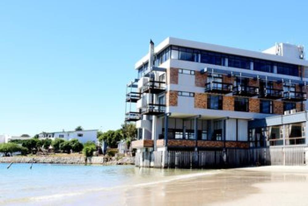 Hoedjiesbaai Hotel 1