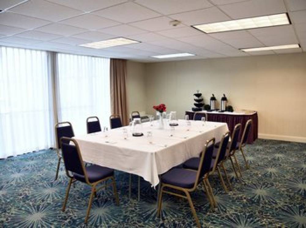 Holiday Inn AKRON WEST - FAIRLAWN 8