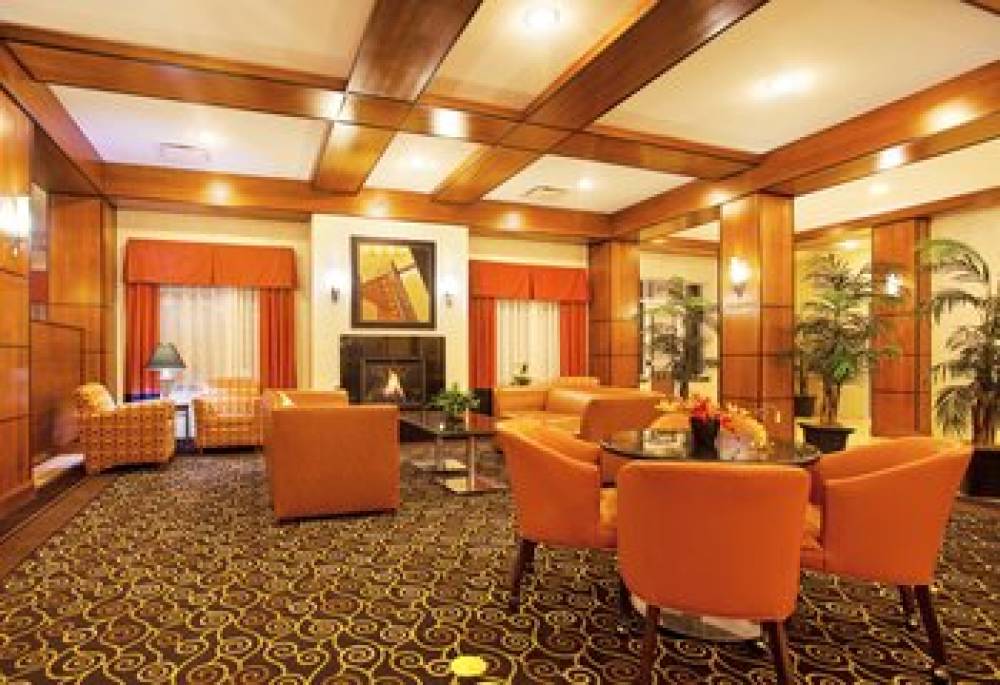 Holiday Inn BATTLE CREEK 8