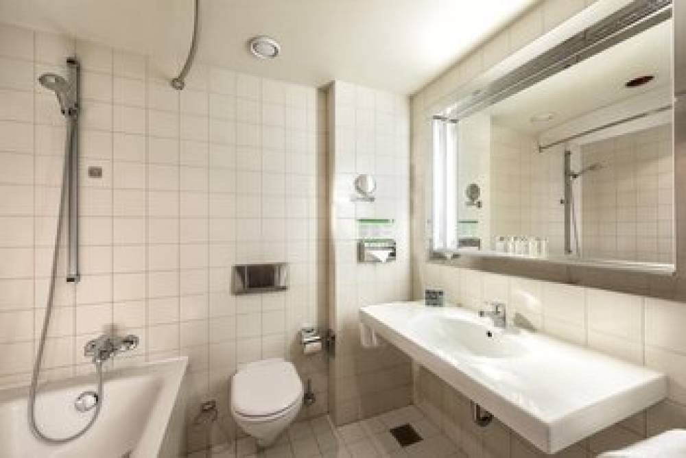 Holiday Inn BERLIN - CITY WEST 8