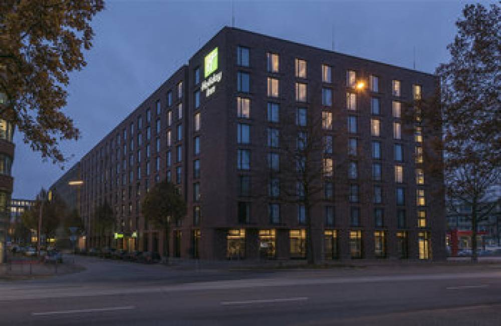 HOLIDAY INN BERLINER TOR 3