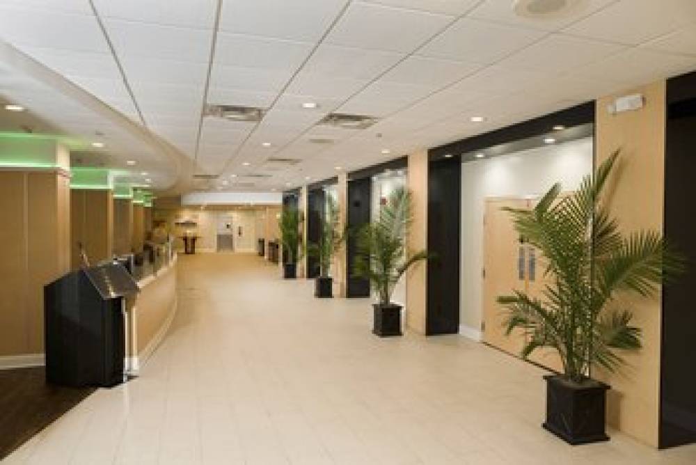 Holiday Inn BIRMINGHAM-AIRPORT 7