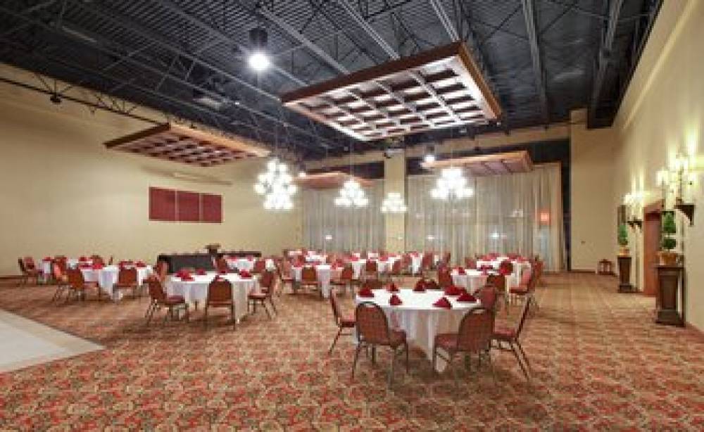 Holiday Inn BLYTHEVILLE 8