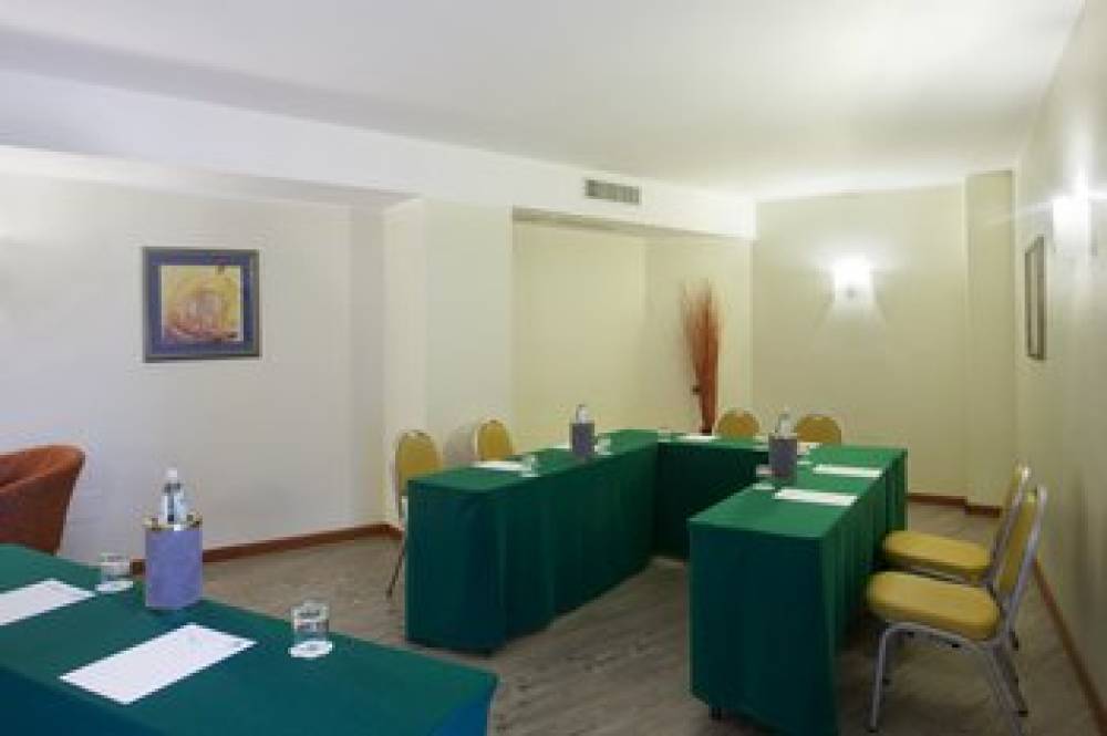 Holiday Inn CAGLIARI 8