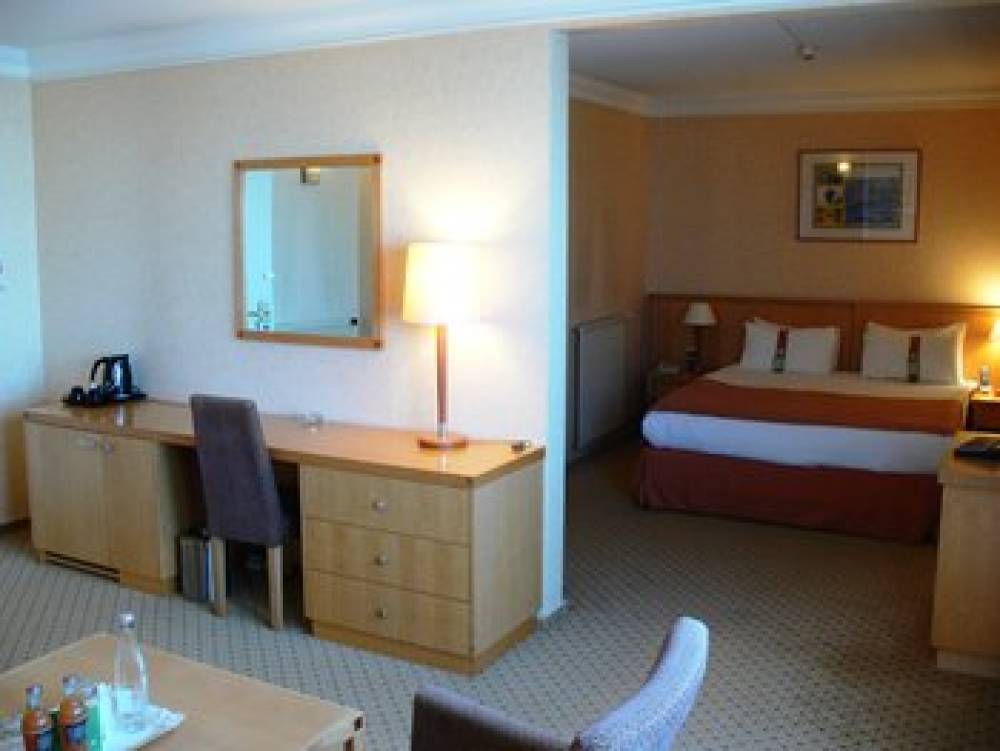 Holiday Inn CALAIS 9