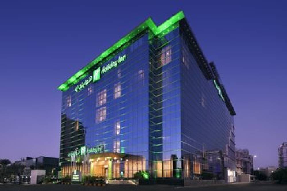 HOLIDAY INN CORNICHE 1