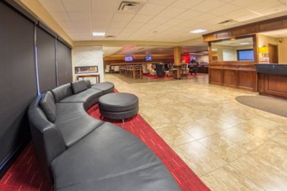 Holiday Inn DES MOINES-AIRPORT/CONF CENTER 9